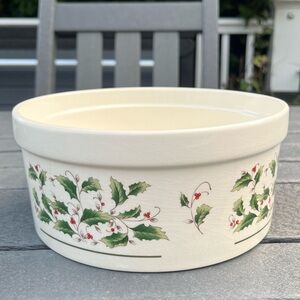 Vintage; Caldor Earthen Ware; Soufflé Dish; Holiday Holly Leaf Design; In Box